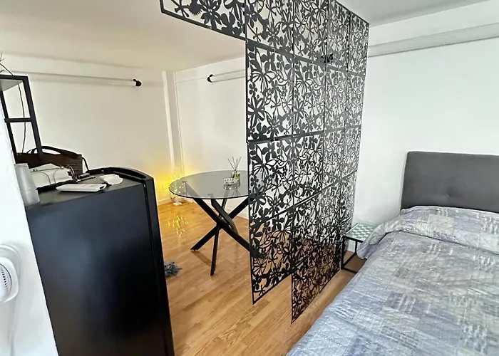 Dolce Vita Florence Room